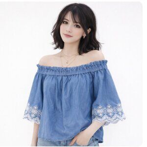 MICHAEL KORS SIZE MEDIUM OFF THE SHOULDER